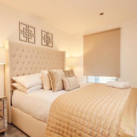 Deluxe City Apt, Beautiful River View,Free Parking No Balcony Λιντς Εξωτερικό φωτογραφία