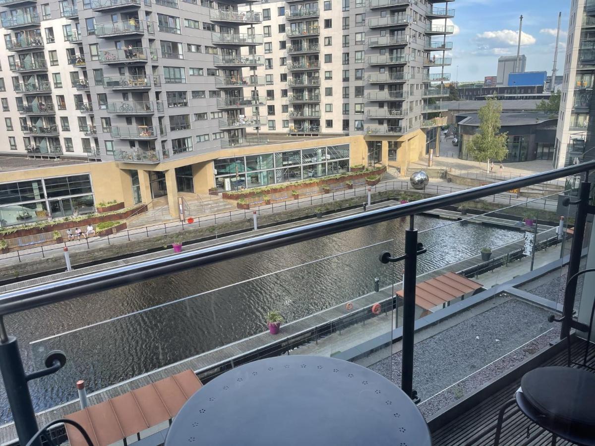 Deluxe City Apt, Beautiful River View,Free Parking No Balcony Λιντς Εξωτερικό φωτογραφία