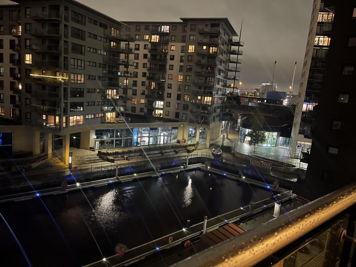 Deluxe City Apt, Beautiful River View,Free Parking No Balcony Λιντς Εξωτερικό φωτογραφία