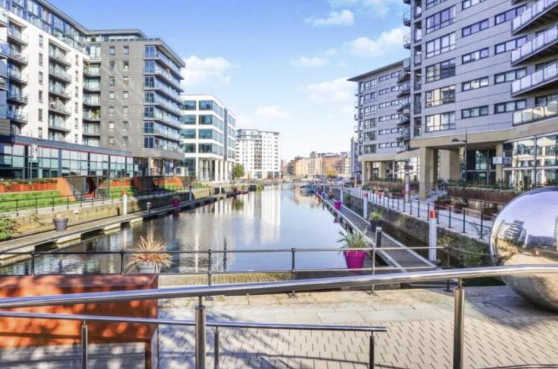 Deluxe City Apt, Beautiful River View,Free Parking No Balcony Λιντς Εξωτερικό φωτογραφία