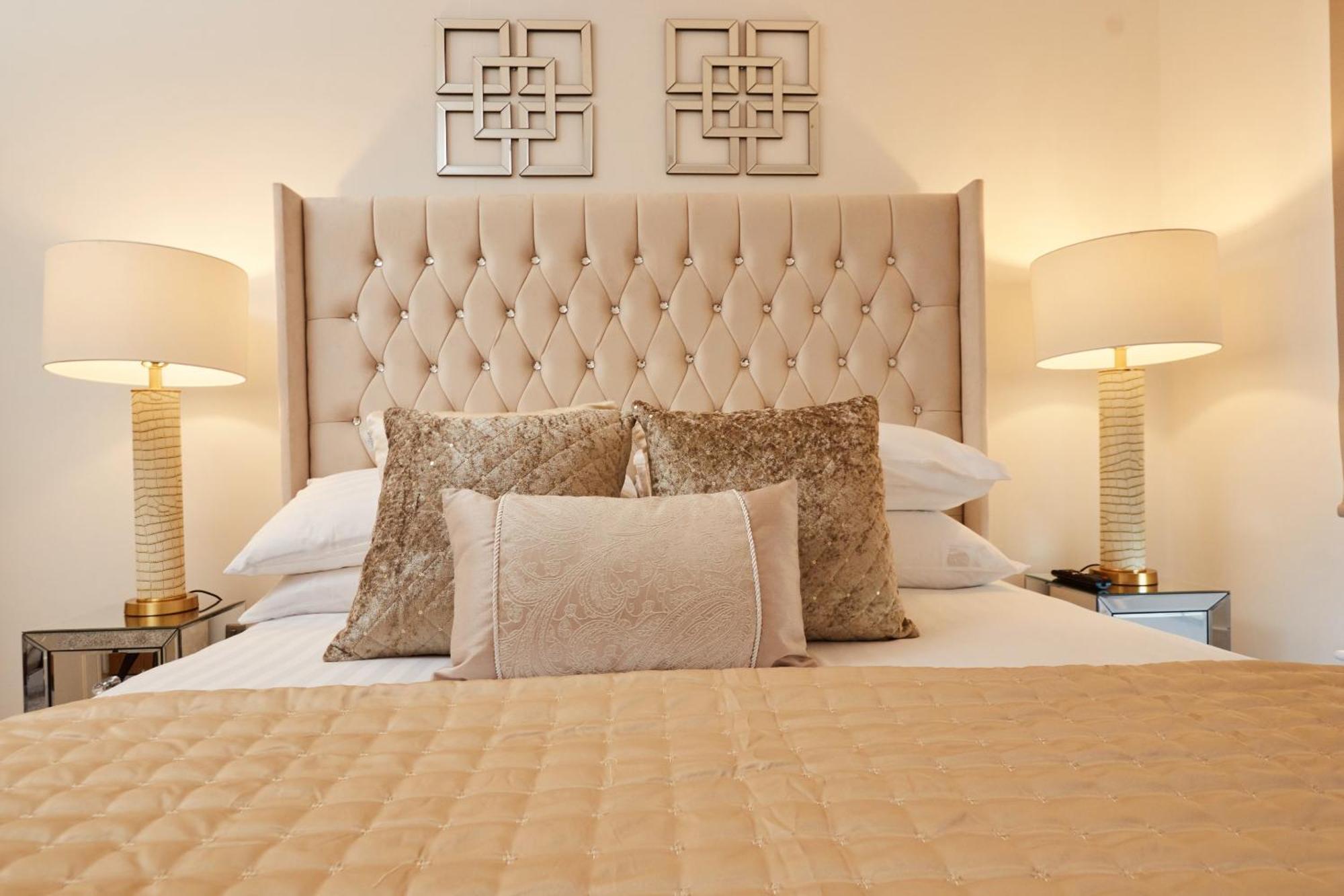 Deluxe City Apt, Beautiful River View,Free Parking No Balcony Λιντς Εξωτερικό φωτογραφία